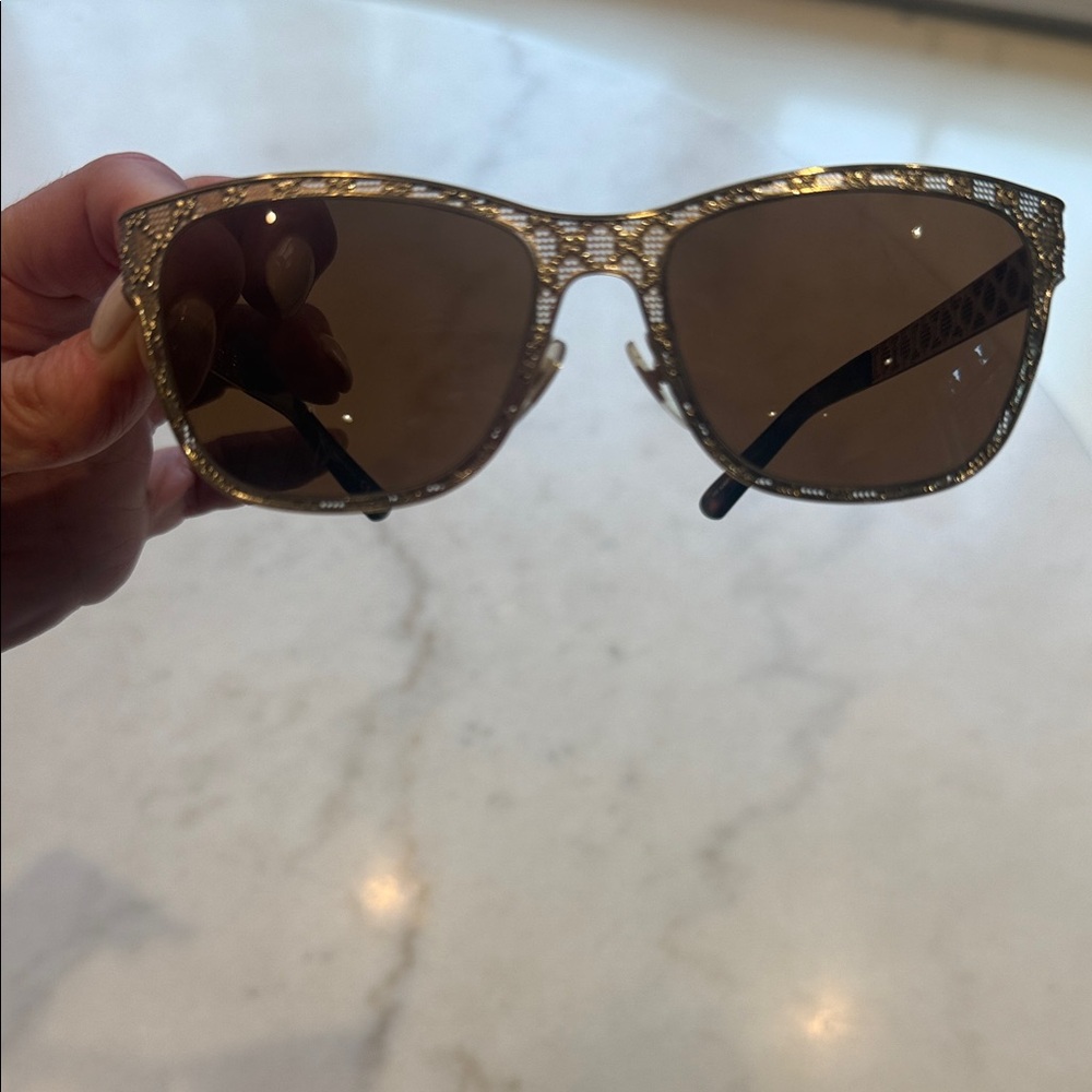 NIB GUCCI Gold LATTICE Sunglasses with Brown Lenses - Picture 9 of 9